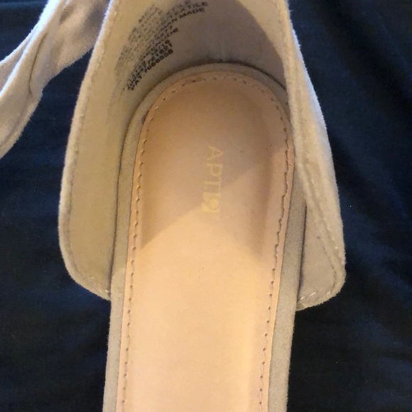 APT. 9 Nude Flats NWOT - Picture 2 of 2